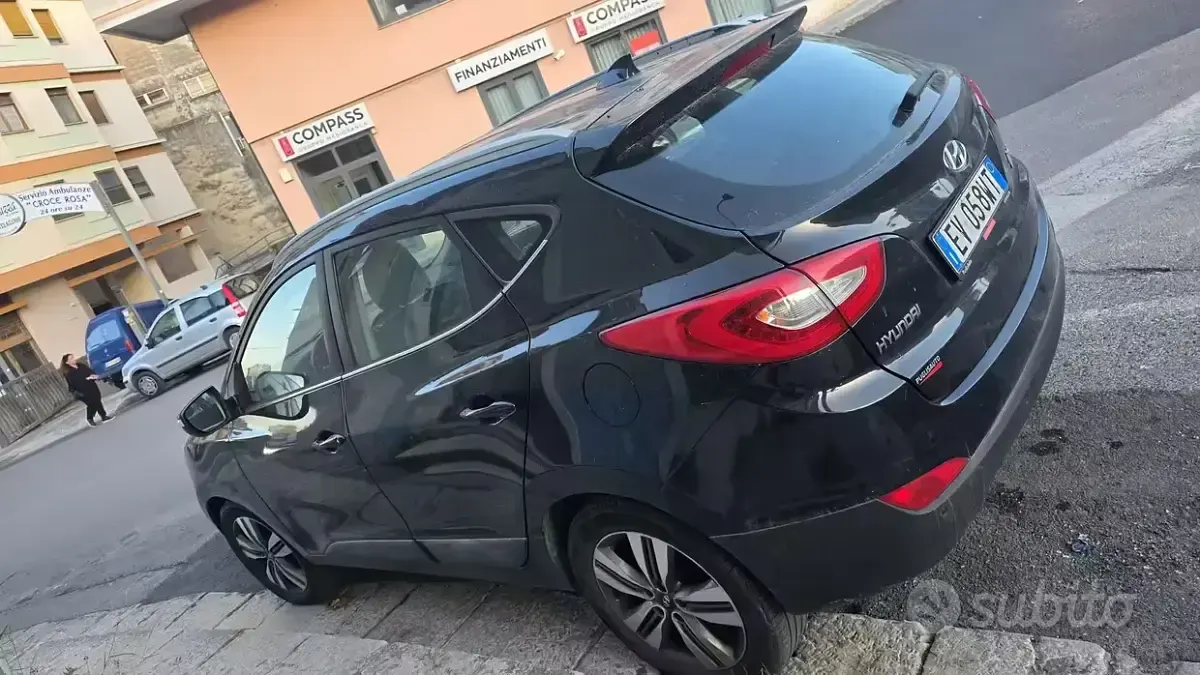 Usata Hyundai ix35 115 CV (84 kW) 2014 Nero SUV