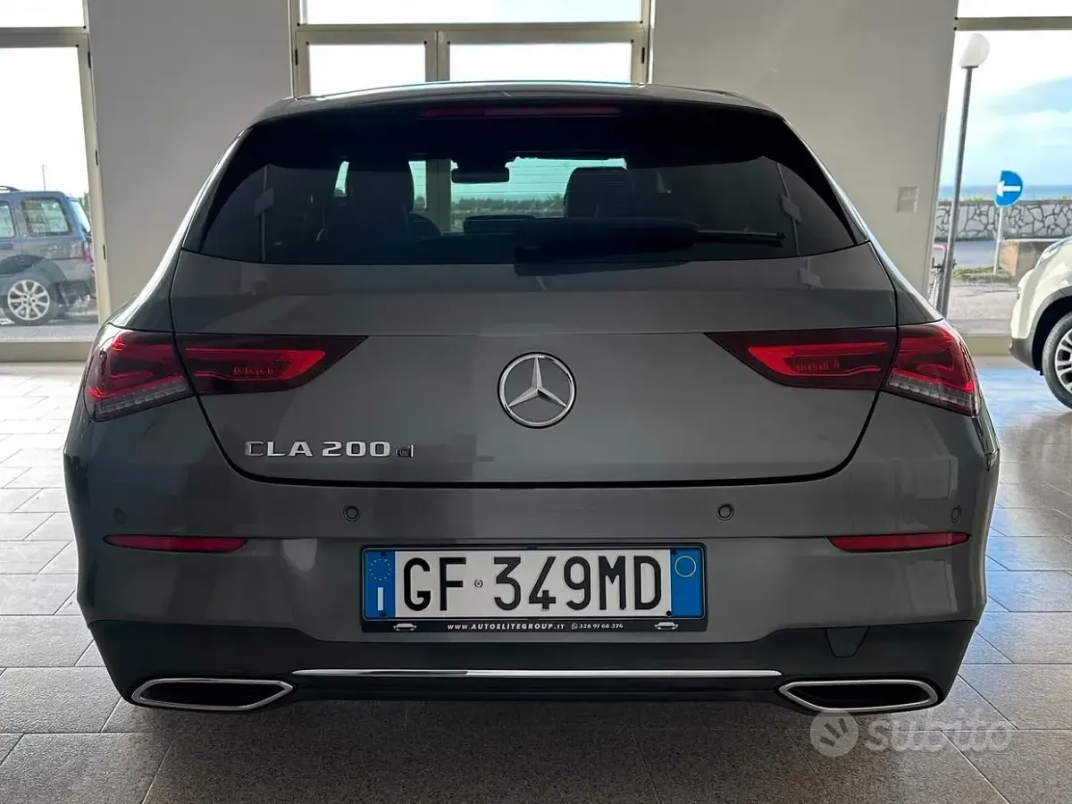 Usata Mercedes CLA200 Premium 150 CV (110 kW) 2021 Grigio Station wagon