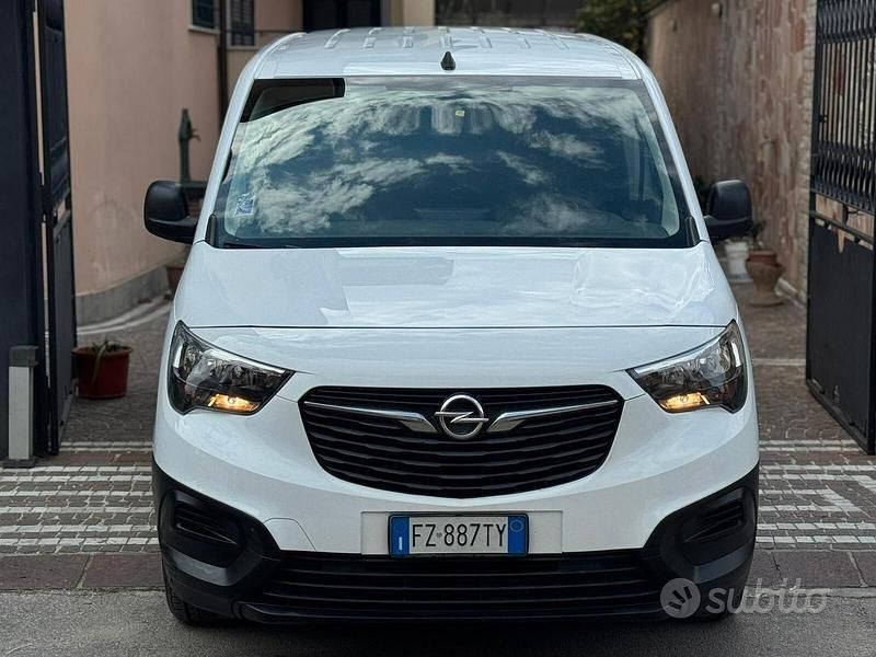 Occasion Opel Combo S 102 ch (75 kW) 2019 Blanc Monospace