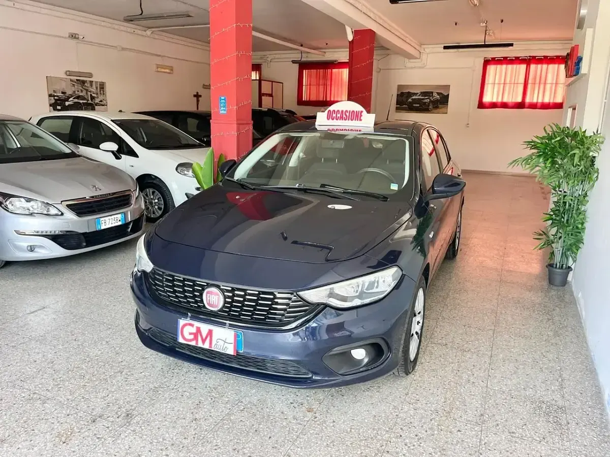Usata Fiat Tipo Lounge 120 CV (88 kW) 2016 Blu Berlina