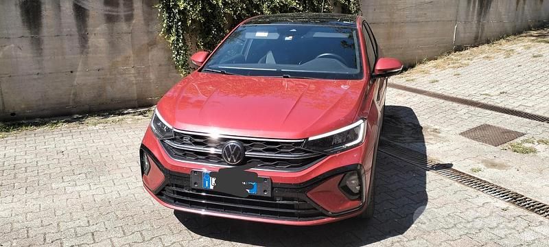 Rosso Usata 2023 VW Taigo R-line SUV | 20.000 € (Buon prezzo) - Immagine 1/4