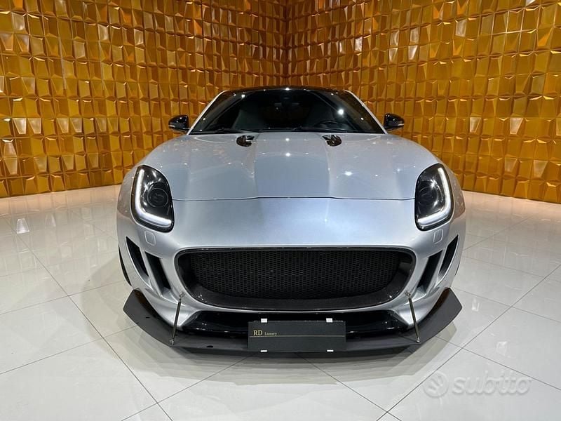 Usata Jaguar F-Type R 340 CV (250 kW) 2015 Grigio Coupé