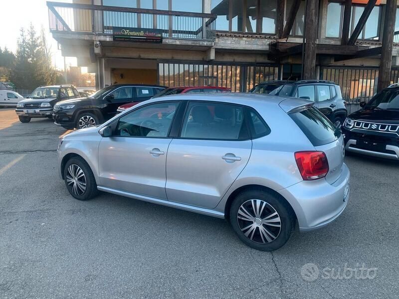 Usata VW Polo 95 CV (69 kW) 2009 Argento Berlina