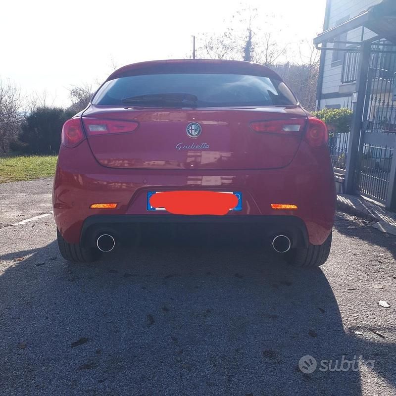 Usata Alfa Romeo Giulietta 140 CV (102 kW) 2011 Utilitaria