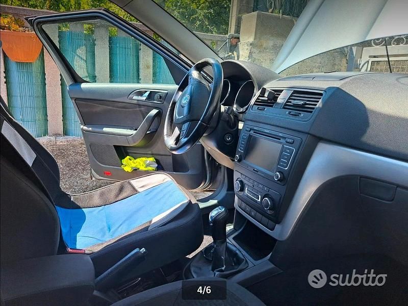 Usata Skoda Yeti 110 CV (80 kW) 2010 Grigio SUV