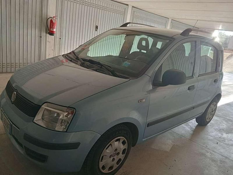 Usata Fiat Panda Active 69 CV (50 kW) 2011 Blu Utilitaria