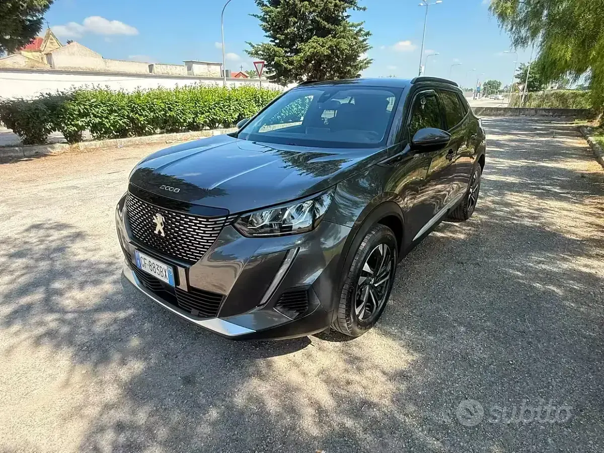 Usata Peugeot 2008 Allure 131 CV (96 kW) 2021 Grigio SUV