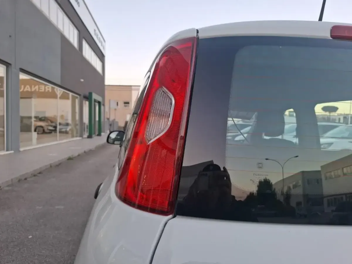 Usata Fiat Panda S 70 CV (51 kW) 2024 Bianco Utilitaria