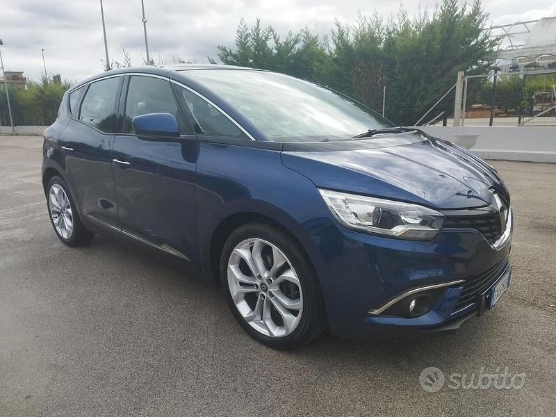 Usata Renault Scénic IV 120 CV (88 kW) 2019 Blu Monovolume