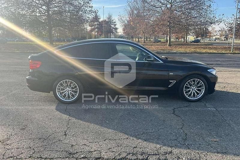 Usata BMW 318 Gran Turismo Luxury Line 143 CV (105 kW) 2013 Nero Berlina