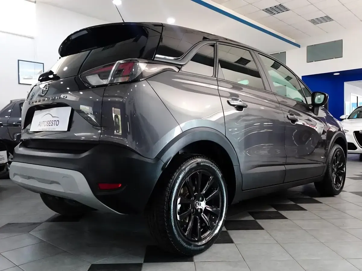 Usata Opel Crossland Design & Tech 110 CV (80 kW) 2022 Grigio SUV