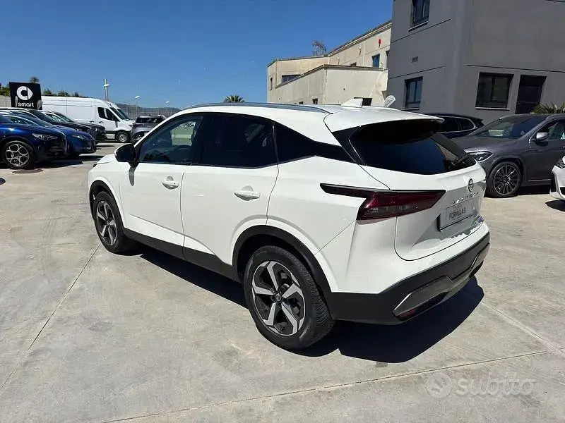 Usata Nissan Qashqai N-Connecta 140 CV (102 kW) 2022 Bianco SUV