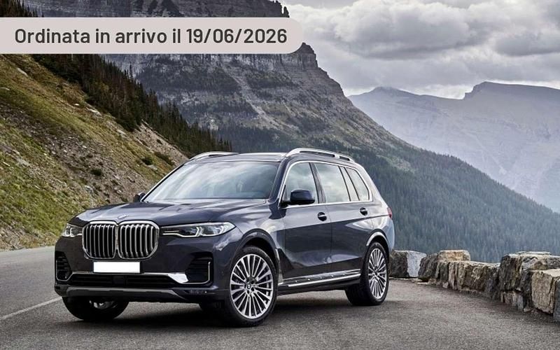 Argento Usata 2024 BMW X7 M Sport SUV | 132.930 € - Immagine 1/4