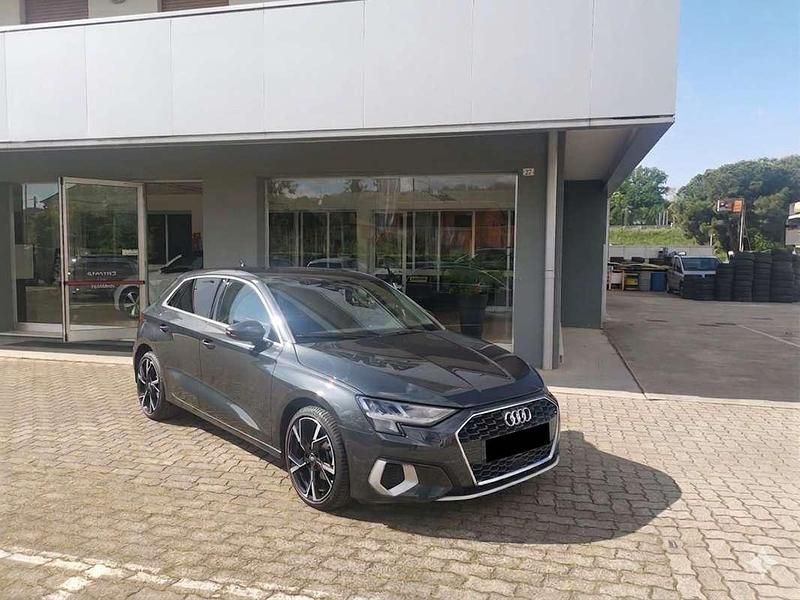 Usata Audi A3 Edition .1 150 CV (110 kW) 2021 Grigio Berlina