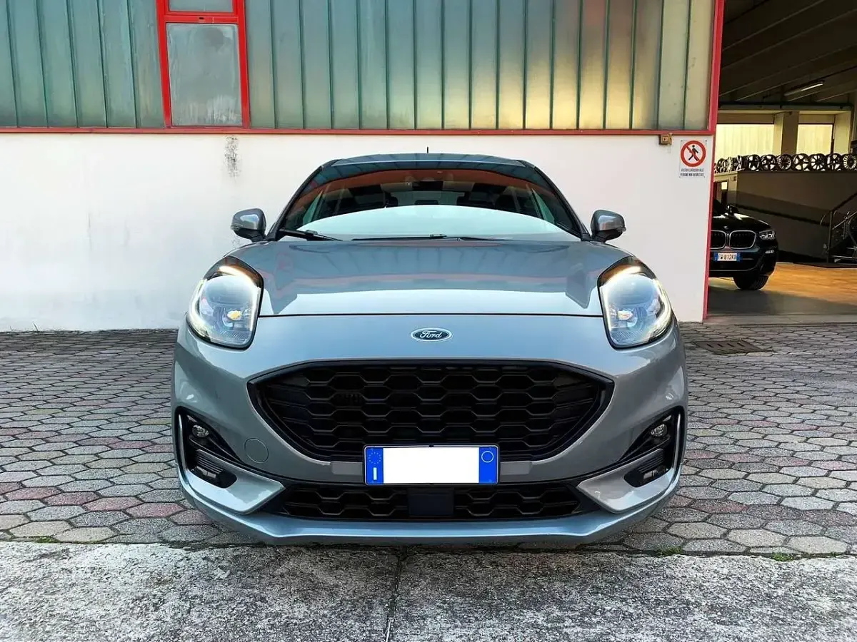 Usata Ford Puma ST-Line 125 CV (91 kW) 2024 Grigio SUV
