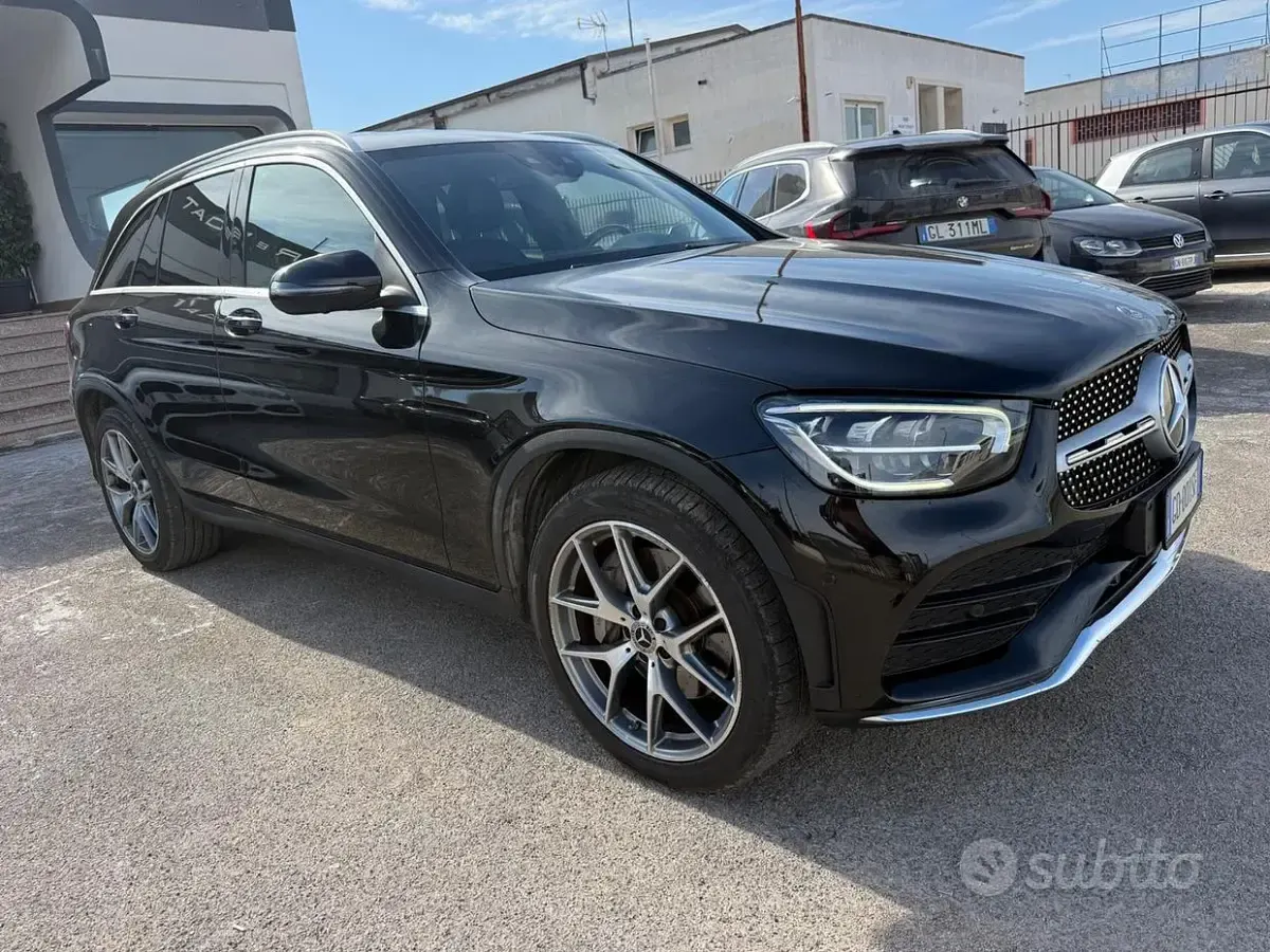 Usata Mercedes GLC220 Premium Plus 194 CV (142 kW) 2021 Nero SUV