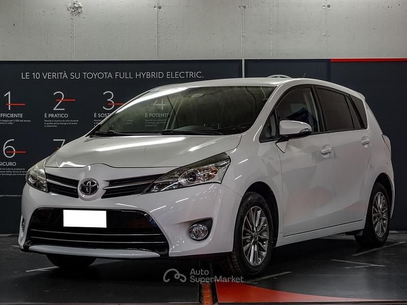 Bianco Usata 2016 Toyota Verso Style Monovolume | 10.950 € (Buon prezzo) - Immagine 1/4