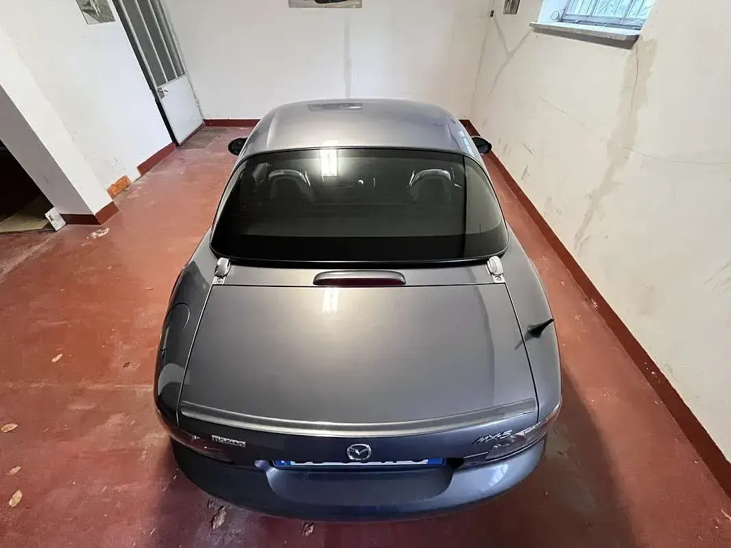 Usata Mazda MX5 126 CV (92 kW) 2006 Cabrio