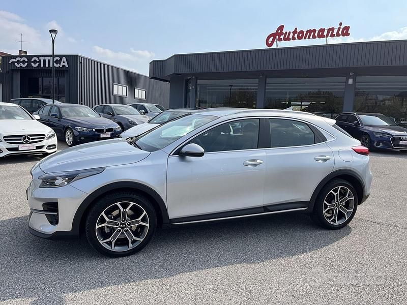 Grigio Usata 2021 Kia XCeed Style SUV | 17.800 € (Cara) - Immagine 1/4