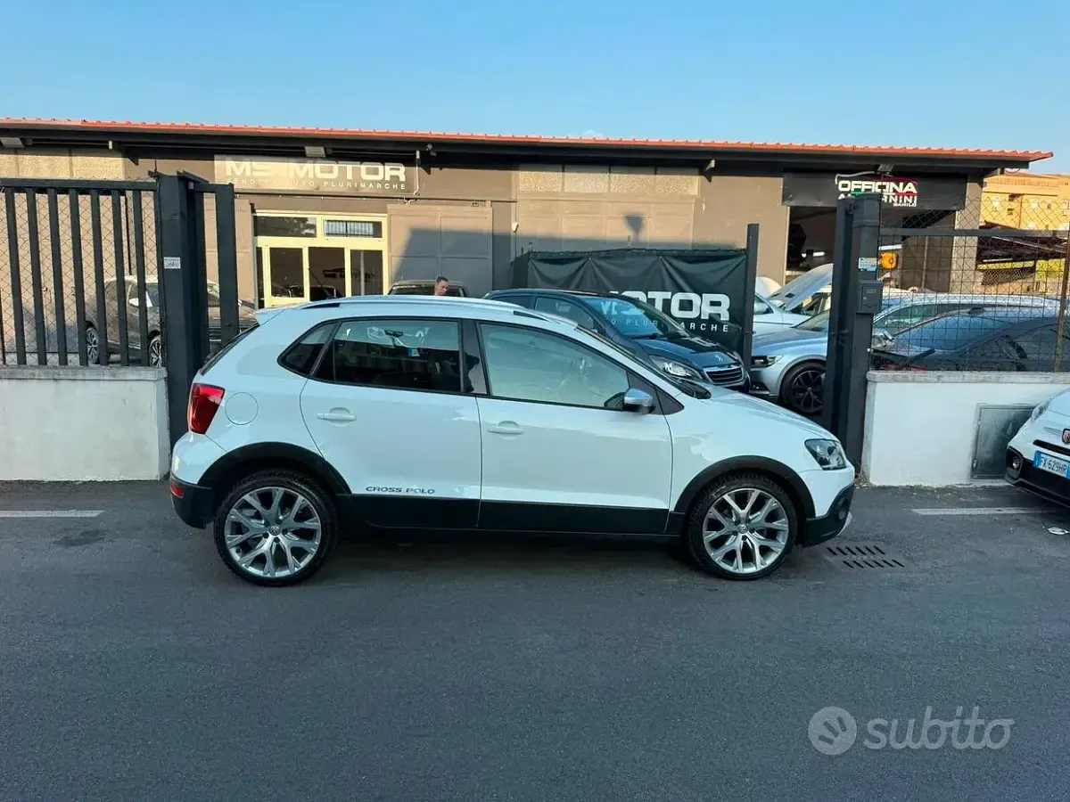 Usata VW Polo Cross 90 CV (66 kW) 2017 Bianco Utilitaria