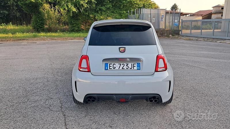 Usata Abarth 500 135 CV (99 kW) 2011 Grigio Berlina