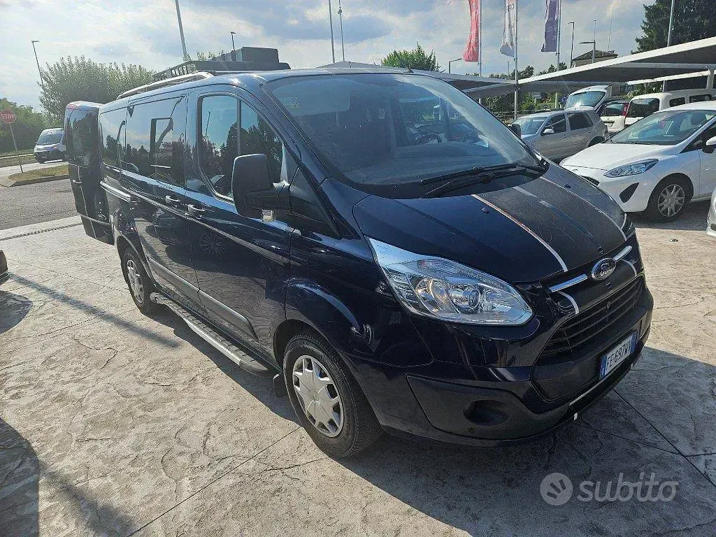Usata Ford 300 Trend 125 CV (91 kW) 2016 Blu pastello Monovolume