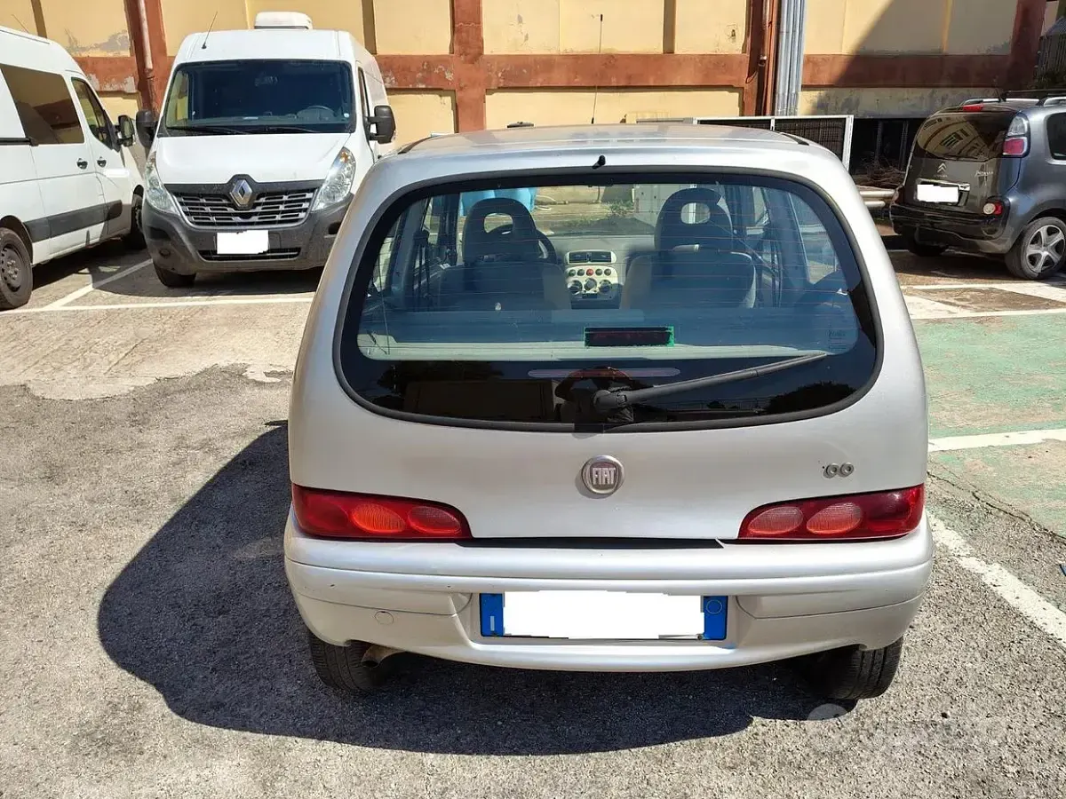 Usata Fiat 600 54 CV (39 kW) 2010 Grigio Utilitaria