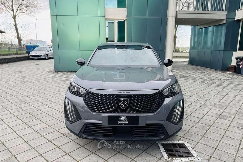 Usata Peugeot 2008 Active 102 CV (75 kW) 2023 Altro SUV