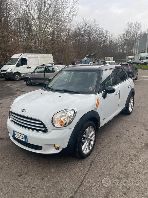 Usata Mini Countryman 111 CV (81 kW) 2011 Bianco SUV