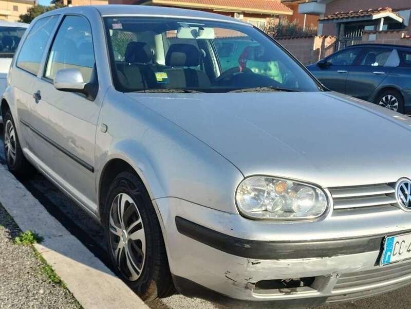 Usato 2002 VW Golf IV 1.4 Benzin 75 CV (5.000 €)