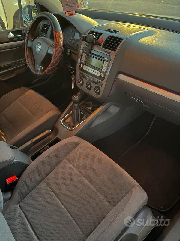 Usata VW Golf V 105 CV (77 kW) 2008 Berlina