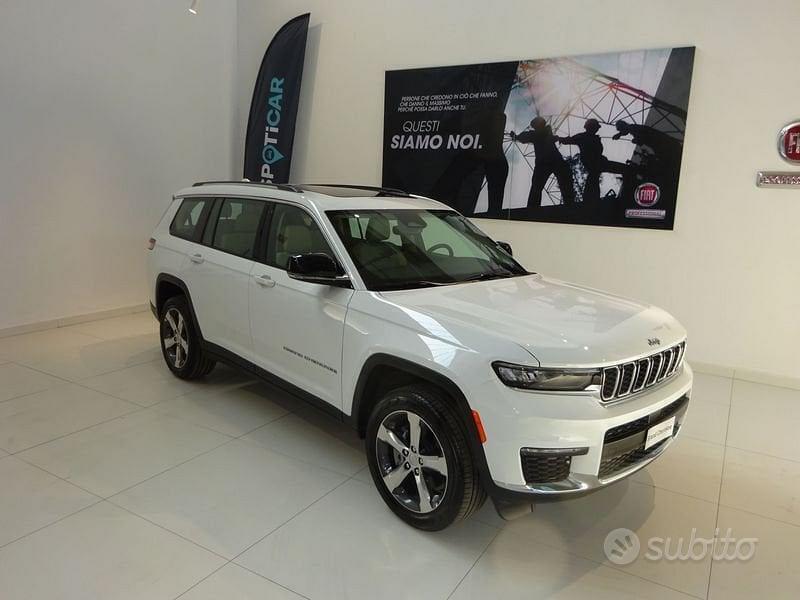 Usato 2022 Jeep Grand Cherokee 3.6 Benzin 289 CV (83.500 €)