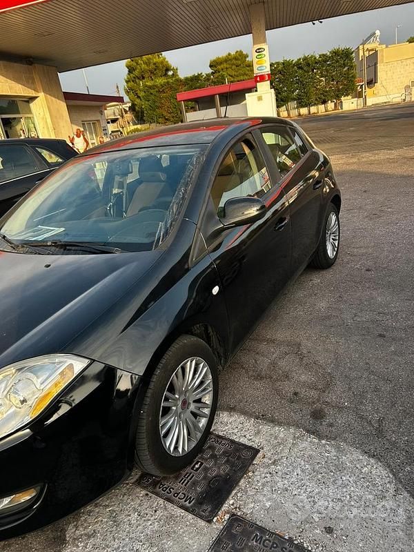 Nero Usata 2009 Fiat Bravo Due volumi | 3000 € (Molto cara) - Immagine 1/4