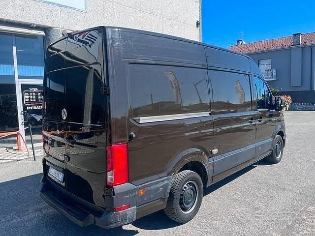 Usata VW Crafter 140 CV (102 kW) 2020 Marrone Furgone