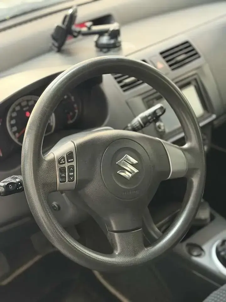 Usata Suzuki Swift GLX 69 CV (50 kW) 2007 Grigio Utilitaria