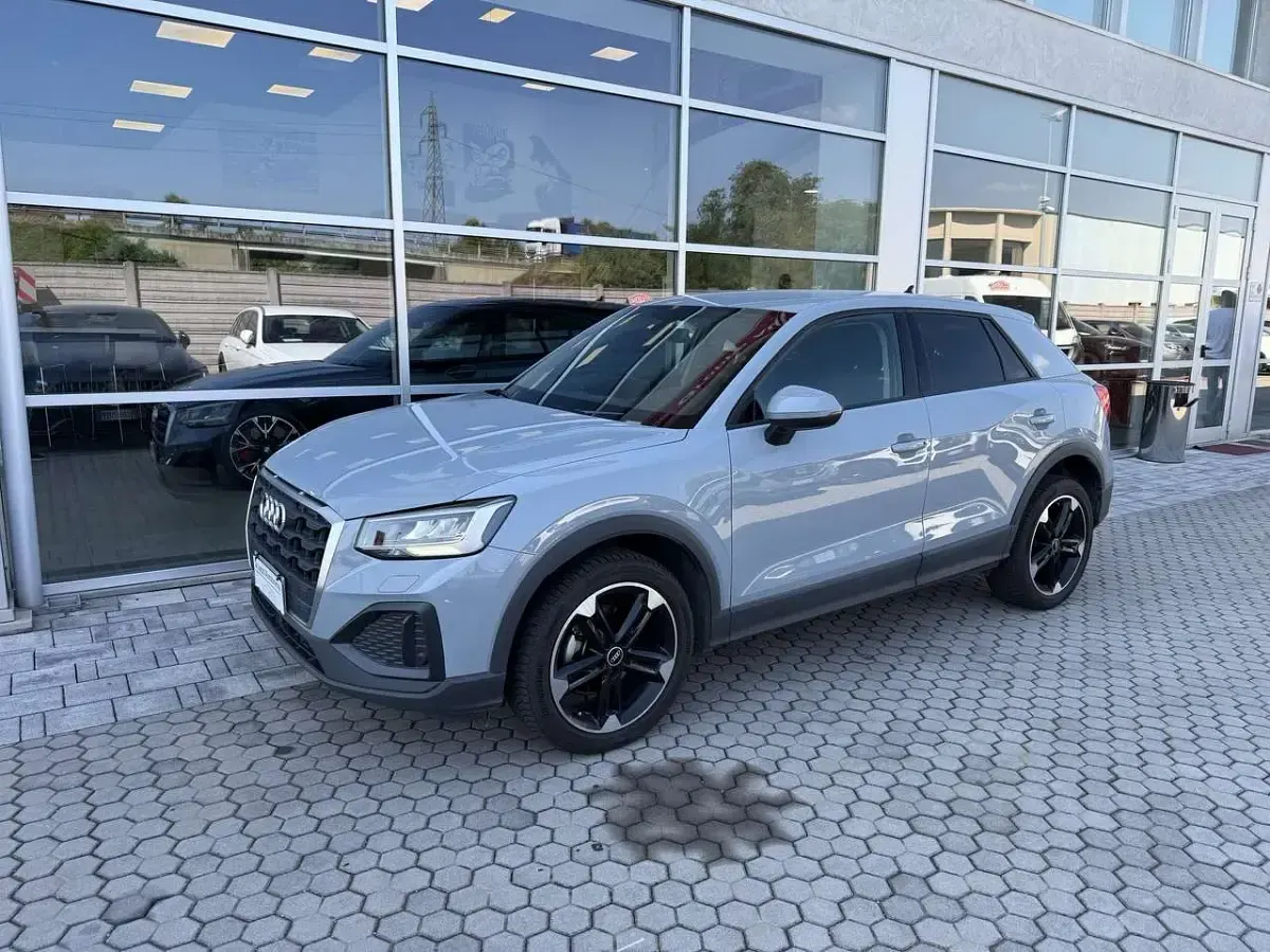 Usata Audi Q2 Admired 116 CV (85 kW) 2021 Grigio SUV