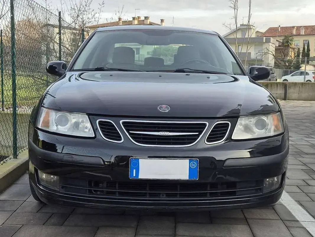 Usata Saab 9-3 Vector 150 CV (110 kW) 2006 Nero Berlina