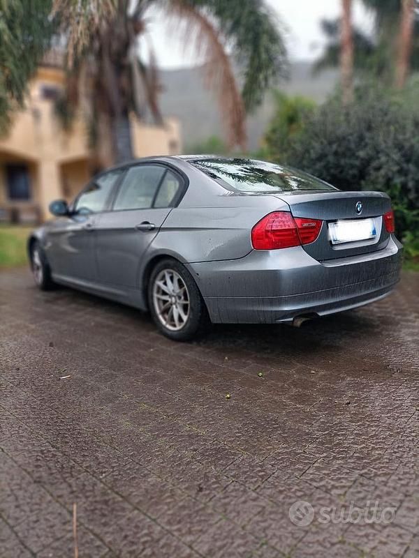 Usata BMW 316 2011 Grigio Berlina