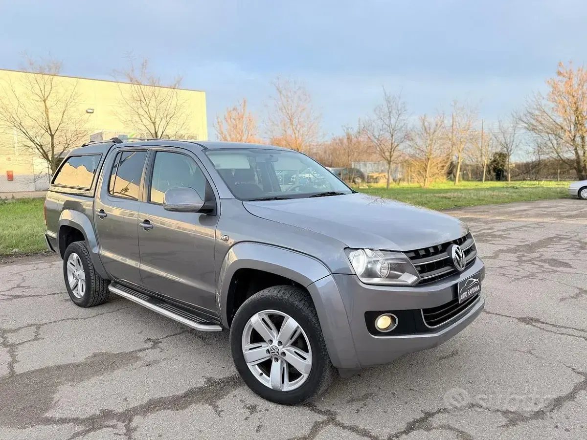 Usata VW Amarok Trendline 164 CV (120 kW) 2012 Grigio Pick-up