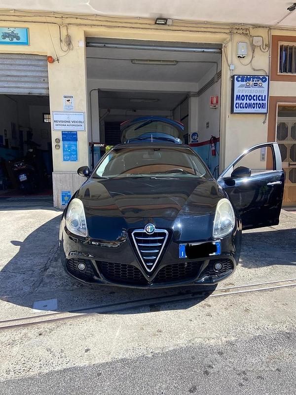 Usata Alfa Romeo Giulietta 120 CV (88 kW) 2010 Nero Utilitaria