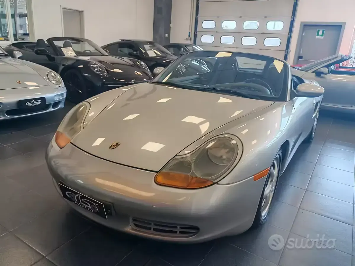 Usata Porsche 986 Boxster 204 CV (150 kW) 1997 Grigio Cabrio