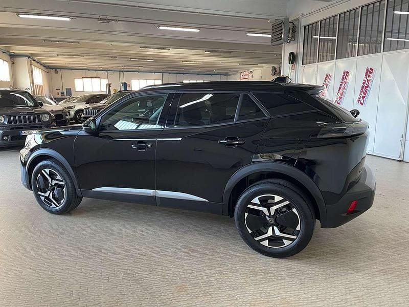 Usata Peugeot 2008 Allure 101 CV (74 kW) 2025 Nero metalizzato SUV