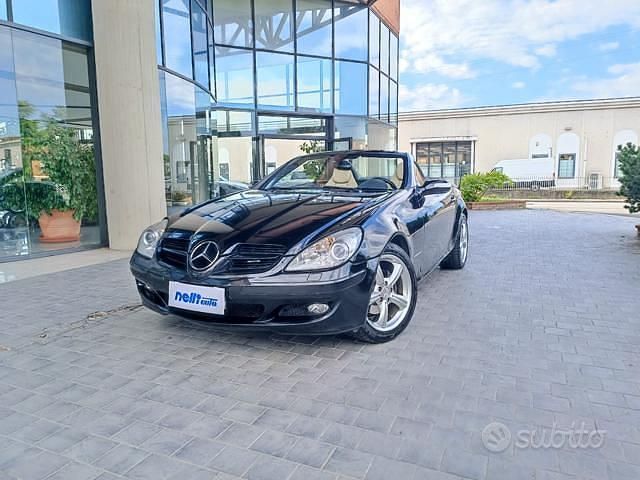 Usata Mercedes SLK200 163 CV (119 kW) 2005 Nero Cabrio