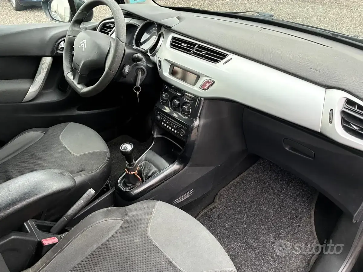 Usata Citroën C3 Exclusive 60 CV (44 kW) 2012 Nero Utilitaria