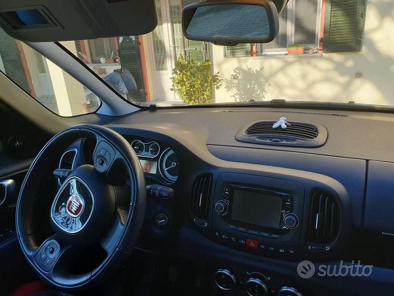 Usata Fiat 500L Lounge 85 CV (62 kW) 2012 Bianco Monovolume