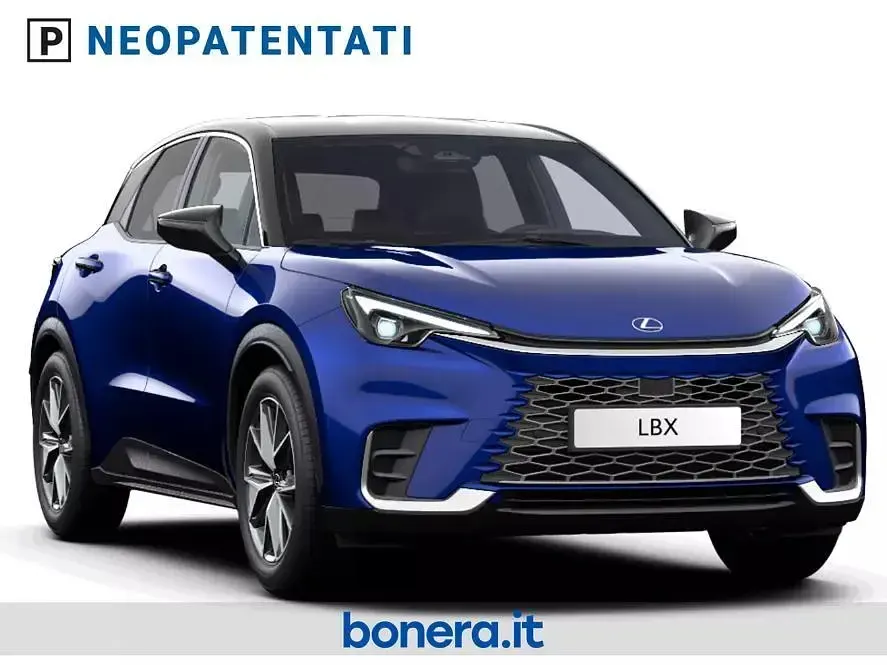 Nuova Lexus LBX 136 CV (100 kW) 2026 Blu SUV