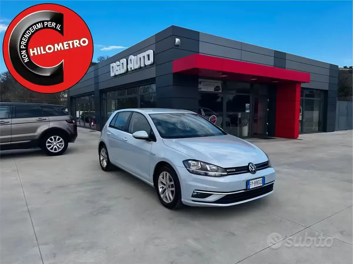 Usata VW Golf VII Highline 110 CV (80 kW) 2018 Berlina