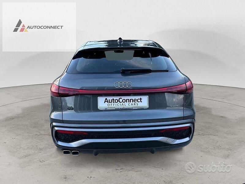 Nuova Audi Q5 Sportback S-Line 204 CV (150 kW) 2025 Grigio SUV