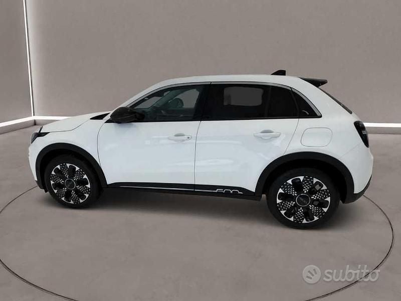 Usata Fiat 600 La Prima 100 CV (73 kW) 2025 Bianco SUV