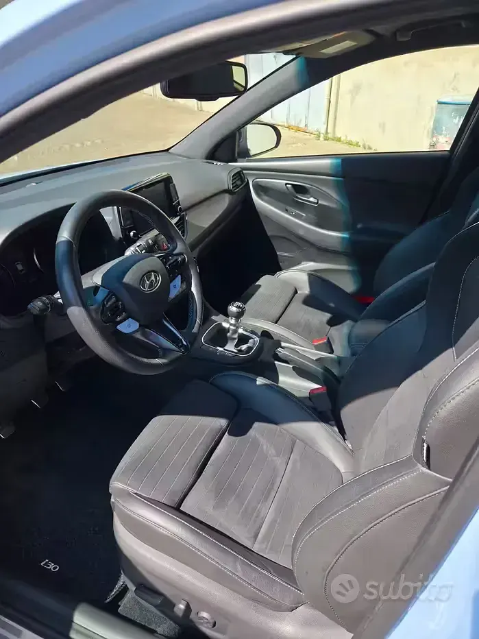Usata Hyundai i30 N Performance 275 CV (202 kW) 2018 Bluazzurro Berlina